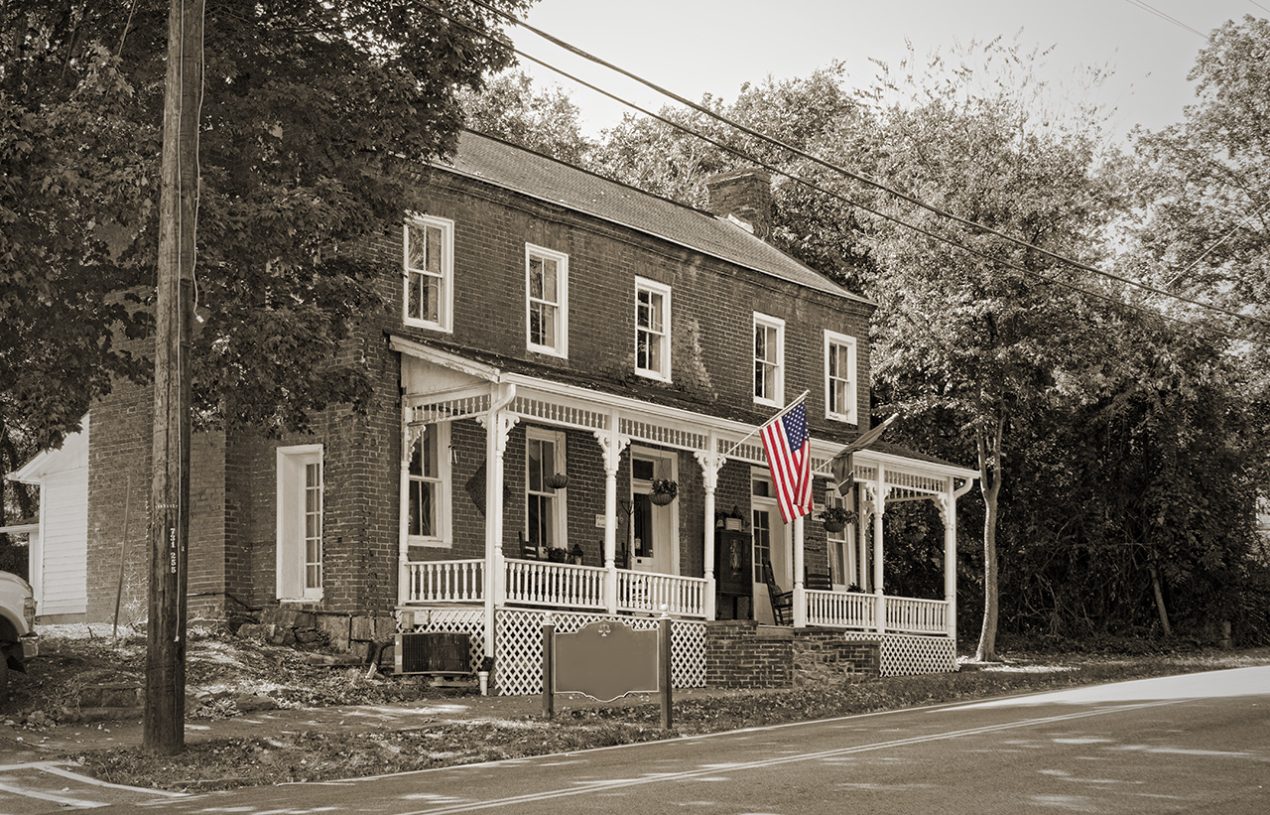 Americana in Black and White